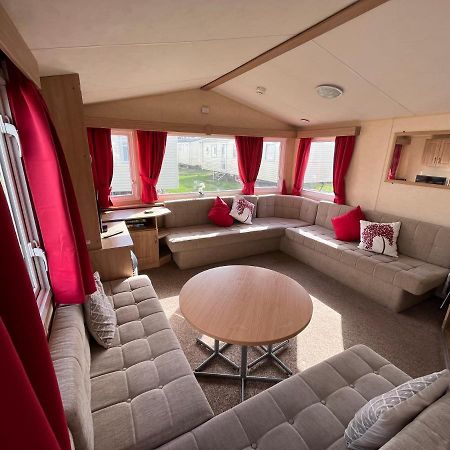 Dunlin 69 ~ California Cliffs Hotel Great Yarmouth Buitenkant foto